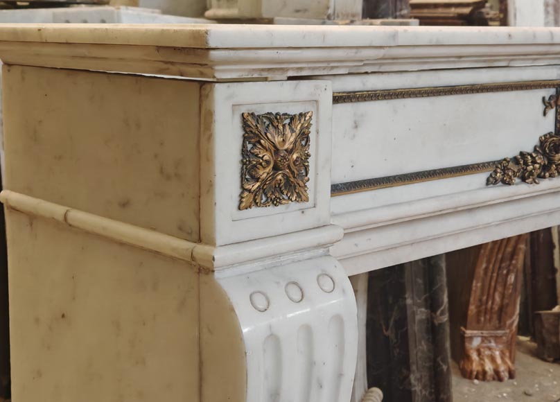 Louis XVI style semi-statuary marble mantel decorated with bronze garlands Louis XVI style semi-statuary marble mantel decorated with bronze garlands-4