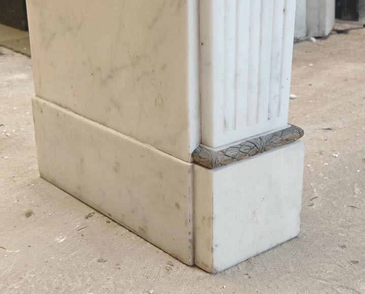 Louis XVI style semi-statuary marble mantel decorated with bronze garlands Louis XVI style semi-statuary marble mantel decorated with bronze garlands-6