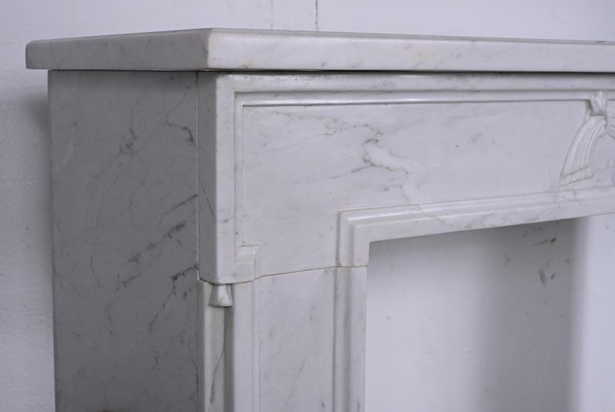 Small Louis XVI style mantel with carved drapery in carrare marble Small Louis XVI style mantel with carved drapery in carrare marble-4