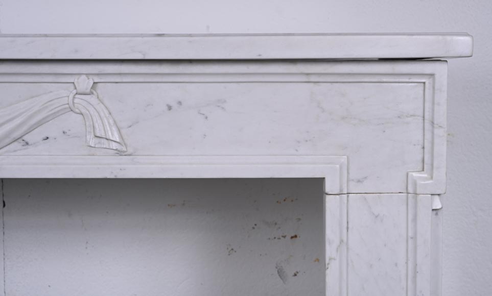 Small Louis XVI style mantel with carved drapery in carrare marble Small Louis XVI style mantel with carved drapery in carrare marble-7