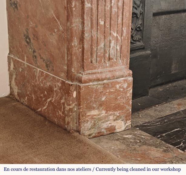 Louis XVI style curved mantel in Northern Red marble Louis XVI style curved mantel in Northern Red marble-4