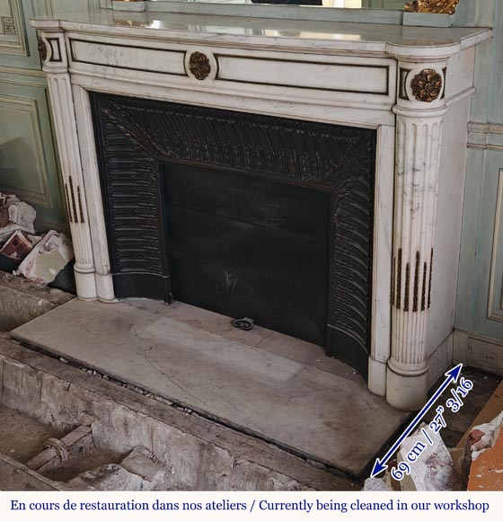 Louis XVI style curved mantel with half columns carved in half statuary marble with bronze décor Louis XVI style curved mantel with half columns carved in half statuary marble with bronze décor-8