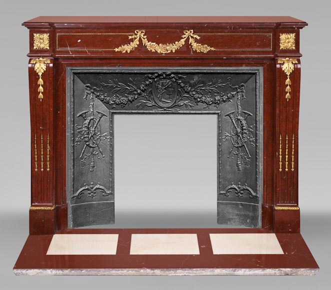 Louis XVI style fireplace in Antique Red marble, with bronze mounts, decorated with a garland Louis XVI style fireplace in Antique Red marble, with bronze mounts, decorated with a garland-0