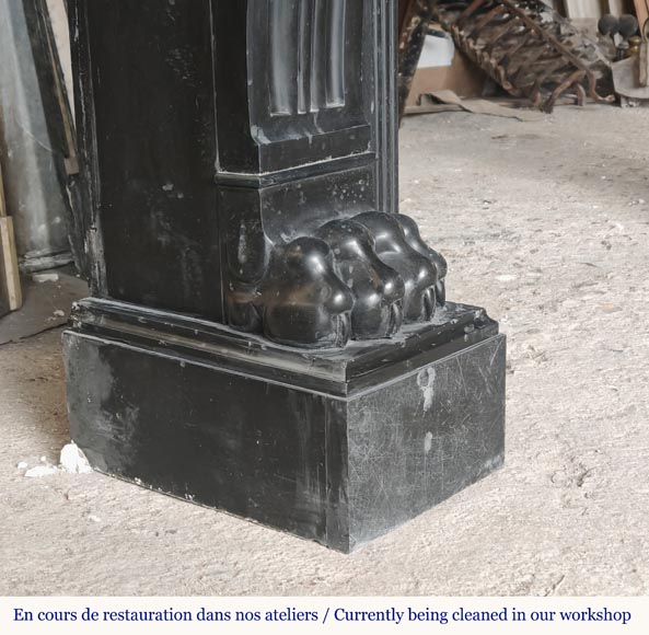 Lion paw mantel in fine black marble Lion paw mantel in fine black marble-5