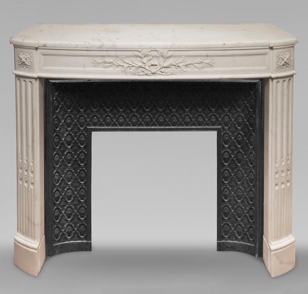 Louis XVI style curved mantel decorated with a laurel wreath Louis XVI style curved mantel decorated with a laurel wreath-0