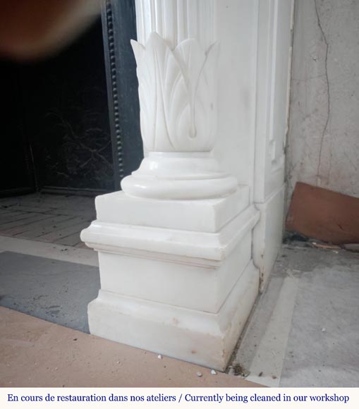 Large Louis XVI-style mantel with Corinthian columns Large Louis XVI-style mantel with Corinthian columns-10
