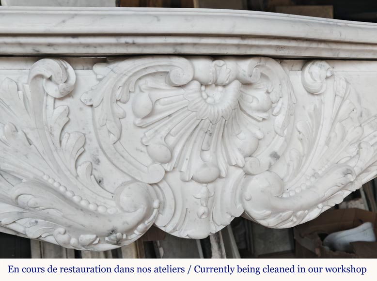 Louis XV style fireplace, highly sculpted in Carrara marble, from northern France Louis XV style fireplace, highly sculpted in Carrara marble, from northern France-2