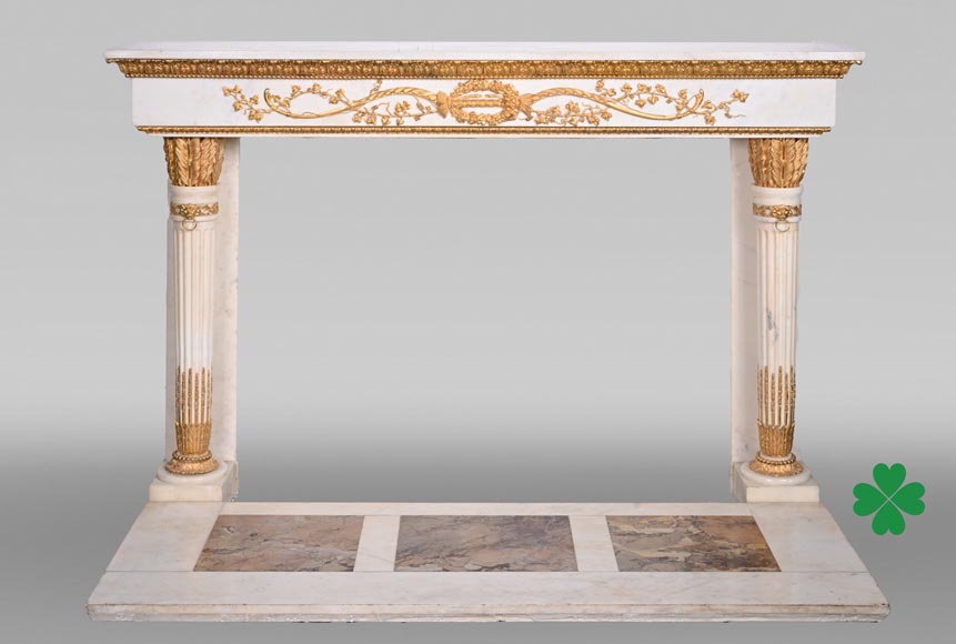 Very beautiful antique Louis XVI style fireplace in Statuary Carrara marble with quiver-shaped columns, after the model from the Chateau of Fontainebleau Very beautiful antique Louis XVI style fireplace in Statuary Carrara marble with quiver-shaped columns, after the model from the Chateau of Fontainebleau-0