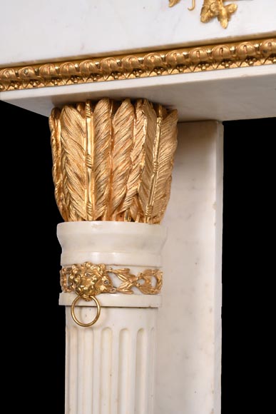 Very beautiful antique Louis XVI style fireplace in Statuary Carrara marble with quiver-shaped columns, after the model from the Chateau of Fontainebleau Very beautiful antique Louis XVI style fireplace in Statuary Carrara marble with quiver-shaped columns, after the model from the Chateau of Fontainebleau-6