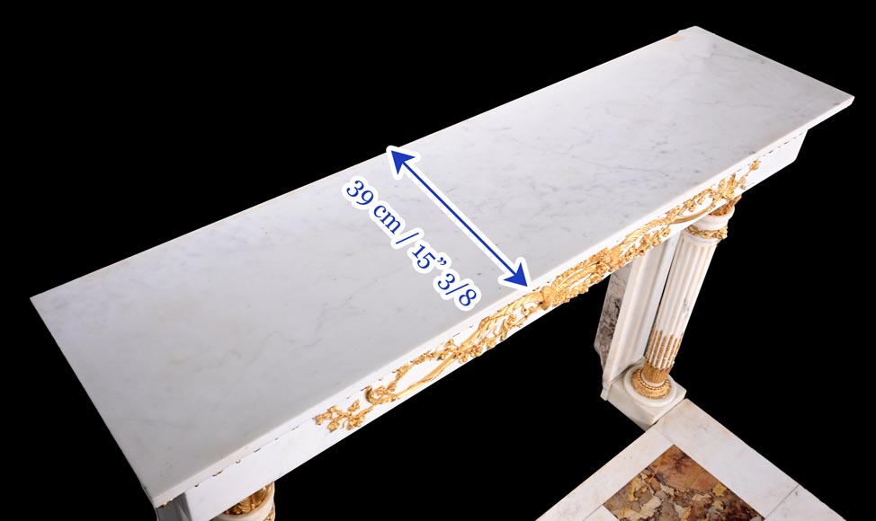 Very beautiful antique Louis XVI style fireplace in Statuary Carrara marble with quiver-shaped columns, after the model from the Chateau of Fontainebleau Very beautiful antique Louis XVI style fireplace in Statuary Carrara marble with quiver-shaped columns, after the model from the Chateau of Fontainebleau-12