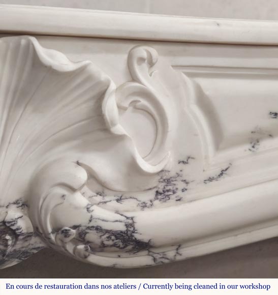 Louis XV style fireplace decorated with a large shell, in Paonazzo marble Louis XV style fireplace decorated with a large shell, in Paonazzo marble-2