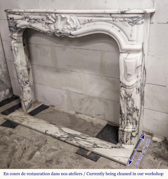 Louis XV style fireplace decorated with a large shell, in Paonazzo marble Louis XV style fireplace decorated with a large shell, in Paonazzo marble-6