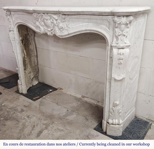 Louis XV style fireplace in Carrara marble, with shell and flower decoration Louis XV style fireplace in Carrara marble, with shell and flower decoration-7