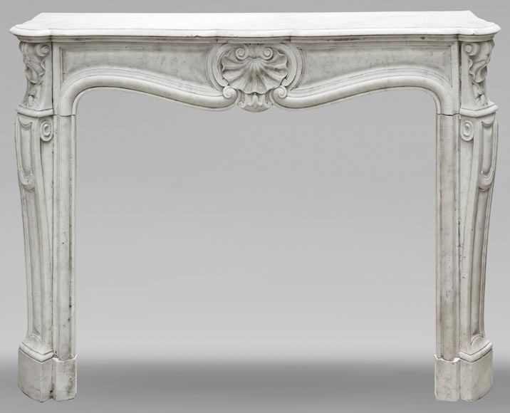 Louis XV style fireplace in Carrara marble decorated with a shell Louis XV style fireplace in Carrara marble decorated with a shell-0