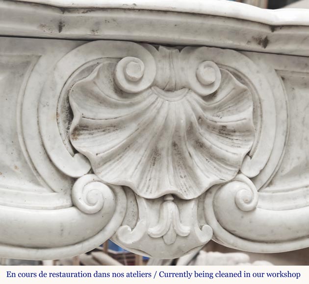 Louis XV style fireplace in Carrara marble decorated with a shell Louis XV style fireplace in Carrara marble decorated with a shell-2