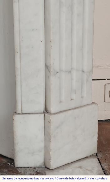 Louis XVI style fireplace in Carrara marble, with fluted legs Louis XVI style fireplace in Carrara marble, with fluted legs-7