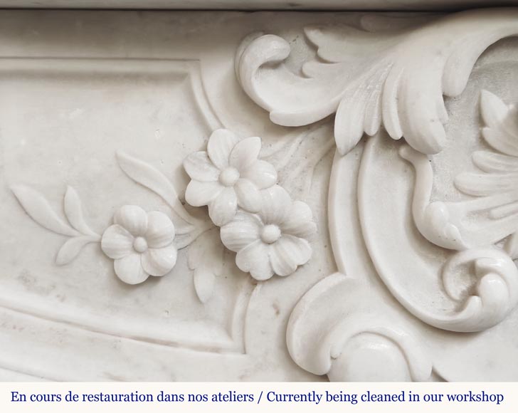 Louis XV style fireplace in Carrara marble with flowering palmette Louis XV style fireplace in Carrara marble with flowering palmette-3