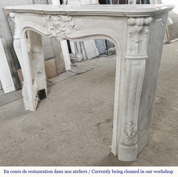 Louis XV style fireplace in Carrara marble with flowering palmette Louis XV style fireplace in Carrara marble with flowering palmette-7