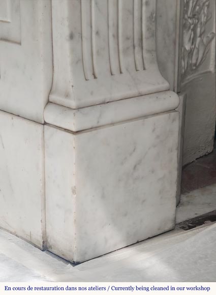 Louis XVI style fireplace in Carrara marble with sunflowers Louis XVI style fireplace in Carrara marble with sunflowers-4