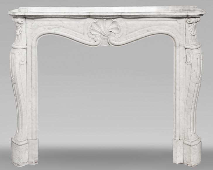 Louis XV style fireplace in Carrara marble, with a spiral shell Louis XV style fireplace in Carrara marble, with a spiral shell-0
