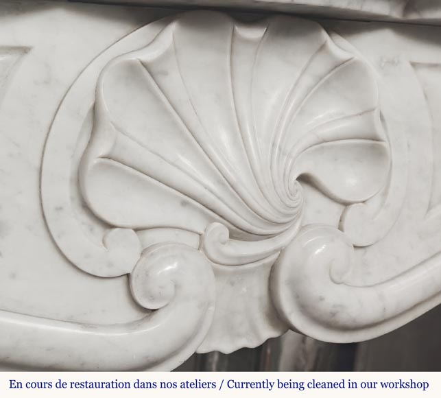 Louis XV style fireplace in Carrara marble, with a spiral shell Louis XV style fireplace in Carrara marble, with a spiral shell-2