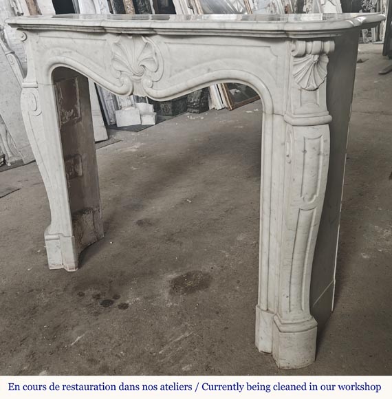 Louis XV style fireplace in Carrara marble, with a spiral shell Louis XV style fireplace in Carrara marble, with a spiral shell-6