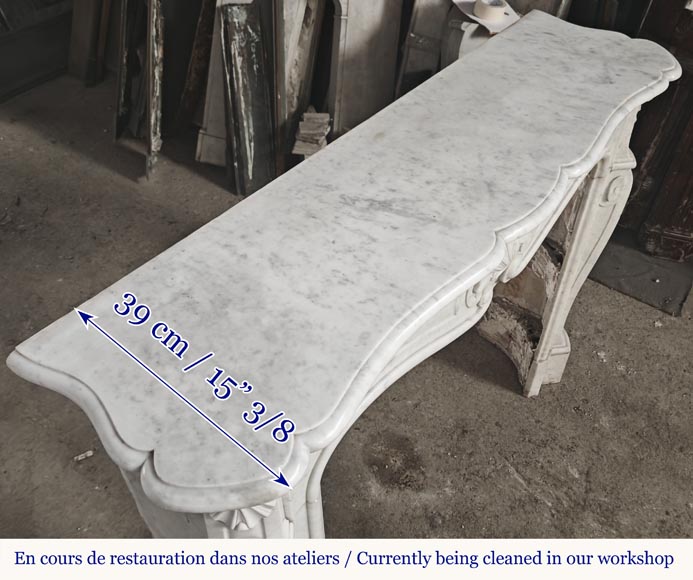 Louis XV style fireplace in Carrara marble, with a spiral shell Louis XV style fireplace in Carrara marble, with a spiral shell-9