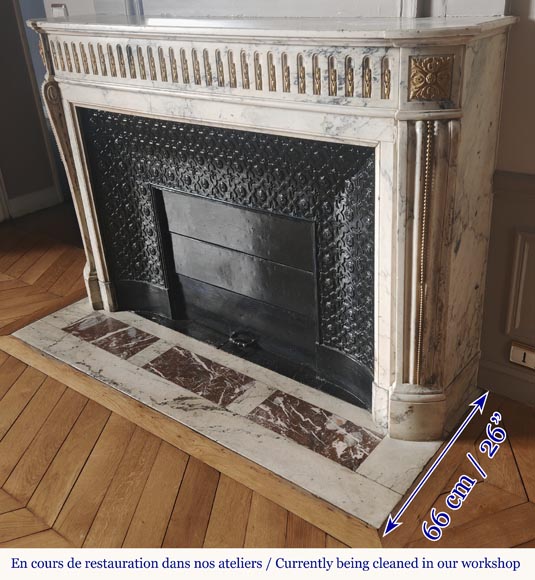 Curved Louis XVI style fireplace in veined marble, with bronze asparagus decoration Curved Louis XVI style fireplace in veined marble, with bronze asparagus decoration-6