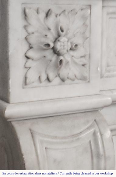 Louis XVI style fireplace with a central sunflower, in Carrara marble Louis XVI style fireplace with a central sunflower, in Carrara marble-3