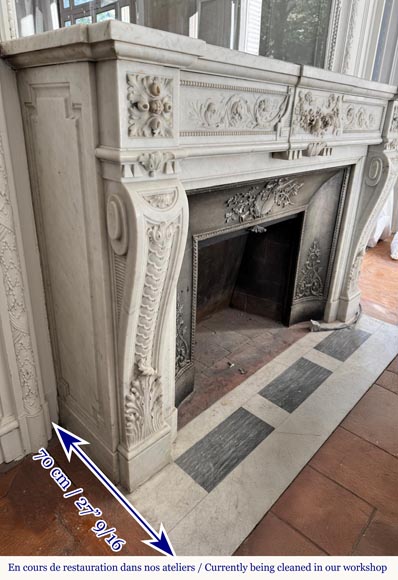 Beautiful Louis XVI style fireplace with very rich decoration, sculpted in Carrara marble Beautiful Louis XVI style fireplace with very rich decoration, sculpted in Carrara marble-4