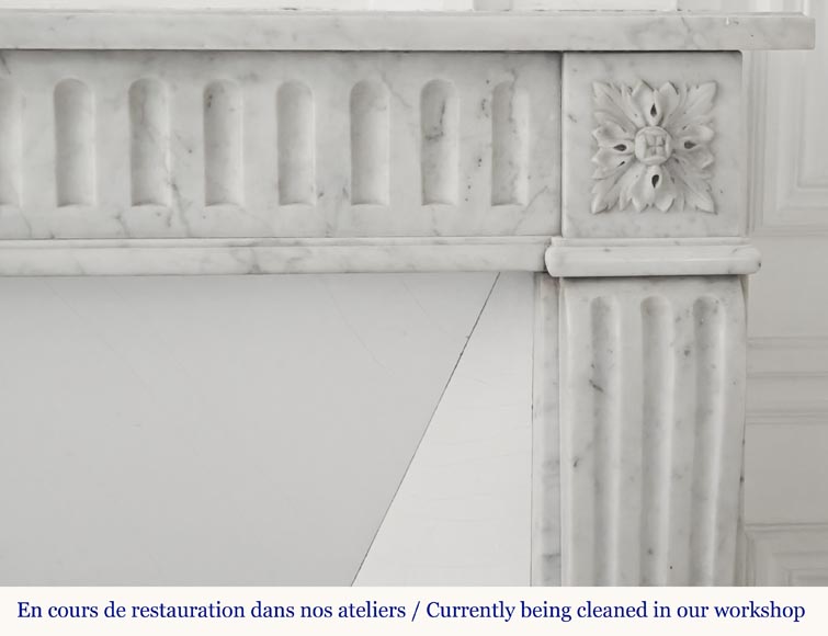 Louis XVI style fluted fireplace, in Carrara marble Louis XVI style fluted fireplace, in Carrara marble-6