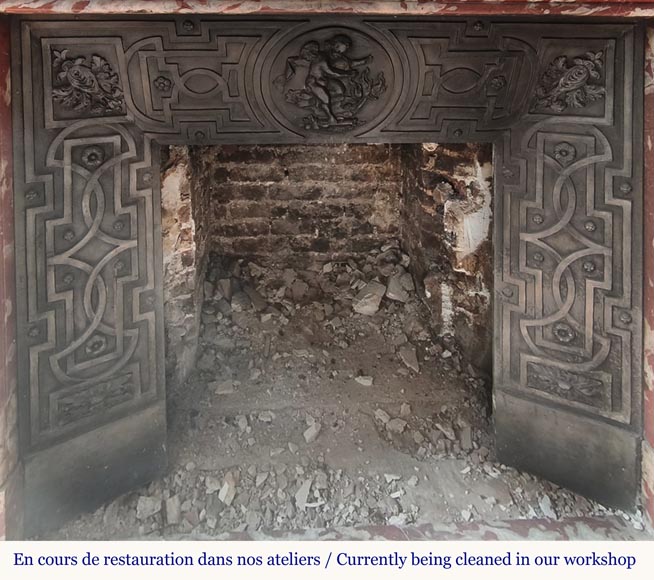 Louis XIV style fireplace with acroteria, in Red Languedoc marble Louis XIV style fireplace with acroteria, in Red Languedoc marble-10