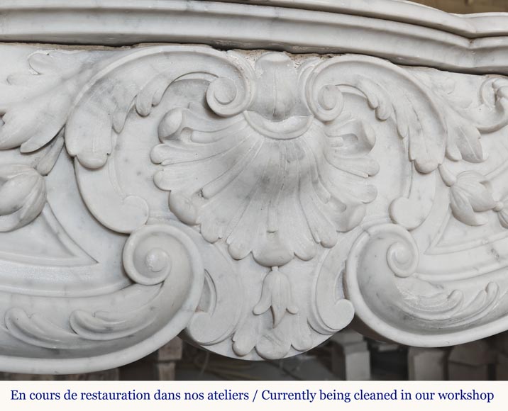 Louis XV style fireplace in Carrara marble, with plant decoration Louis XV style fireplace in Carrara marble, with plant decoration-2