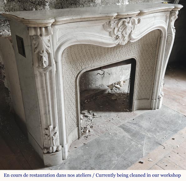 Louis XV style fireplace in Carrara marble, decorated with a palmette Louis XV style fireplace in Carrara marble, decorated with a palmette-4