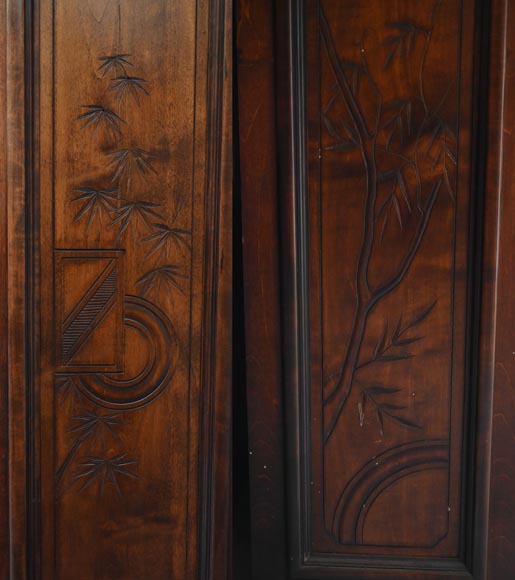 Gabriel VIARDOT (1830-1901) – Japanese-style fireplace in stained sycamore wood, topped with a dragon and an imposing circular mirror Gabriel VIARDOT (1830-1901) – Japanese-style fireplace in stained sycamore wood, topped with a dragon and an imposing circular mirror-14