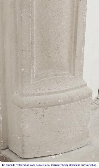 Louis XV style stone fireplace, decorated with a shell Louis XV style stone fireplace, decorated with a shell-5