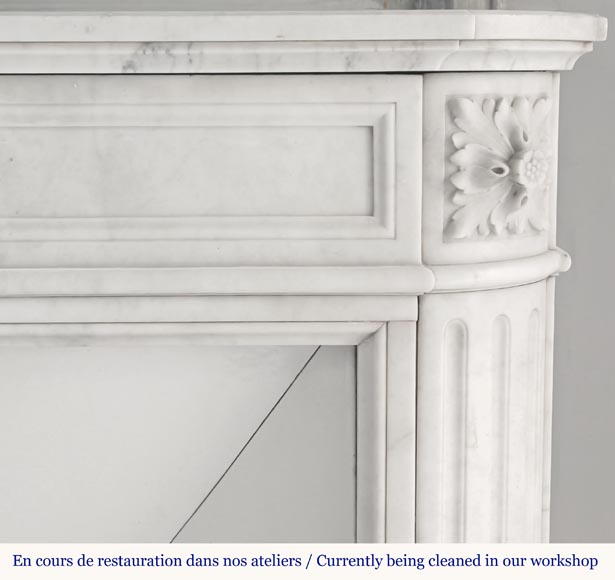 Louis XVI style fireplace in Carrara marble, with rounded corners Louis XVI style fireplace in Carrara marble, with rounded corners-7