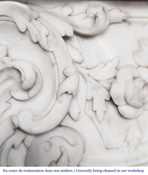 Highly sculpted Louis XV style fireplace in Carrara marble-4