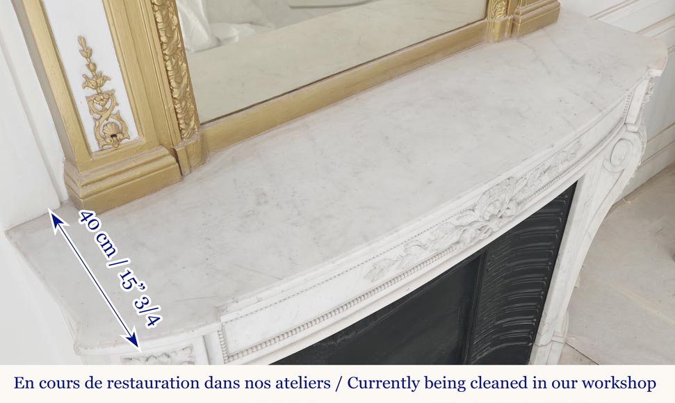 Curved Louis XVI style fireplace with beaded decoration, in semi-statuary marble. Curved Louis XVI style fireplace with beaded decoration, in semi-statuary marble.-13