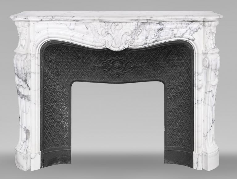 Louis XV style fireplace in Arabescato marble, decorated with an asymmetrical palmette Louis XV style fireplace in Arabescato marble, decorated with an asymmetrical palmette-0