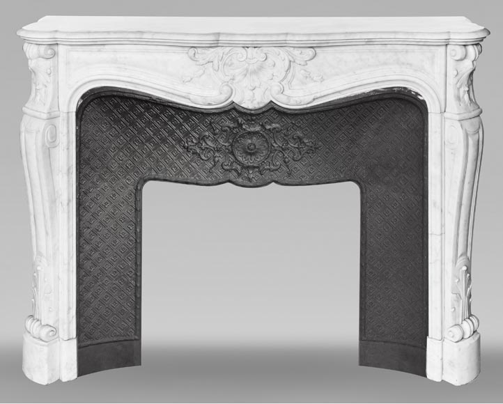 Louis XV style shell-shaped fireplace, in Carrara marble Louis XV style shell-shaped fireplace, in Carrara marble-0