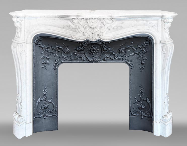 Louis XV style fireplace in Carrara marble, decorated with a shell-0