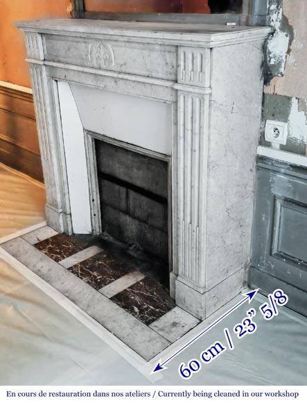 Louis XVI style fireplace in Carrara marble, decorated with a palmette Louis XVI style fireplace in Carrara marble, decorated with a palmette-5
