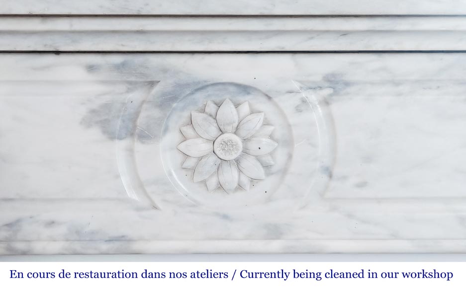 Louis XVI style fireplace in Carrara marble with rounded corners Louis XVI style fireplace in Carrara marble with rounded corners-1