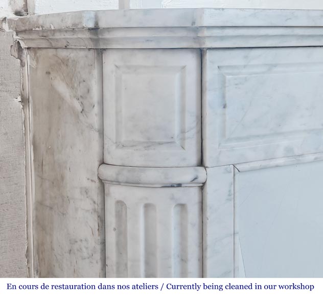 Louis XVI style fireplace in Carrara marble with rounded corners Louis XVI style fireplace in Carrara marble with rounded corners-3