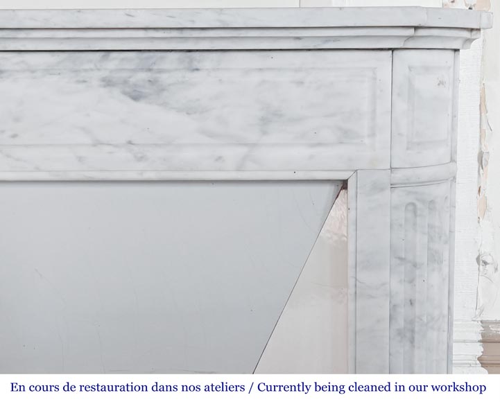 Louis XVI style fireplace in Carrara marble with rounded corners Louis XVI style fireplace in Carrara marble with rounded corners-6