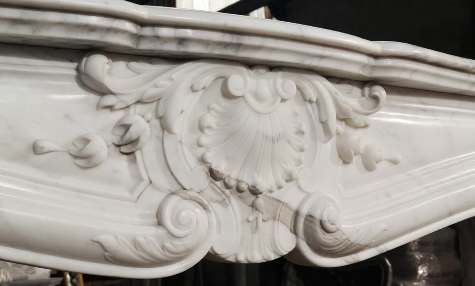 Large Louis XV style fireplace in Arabescato marble, decorated with shells-2