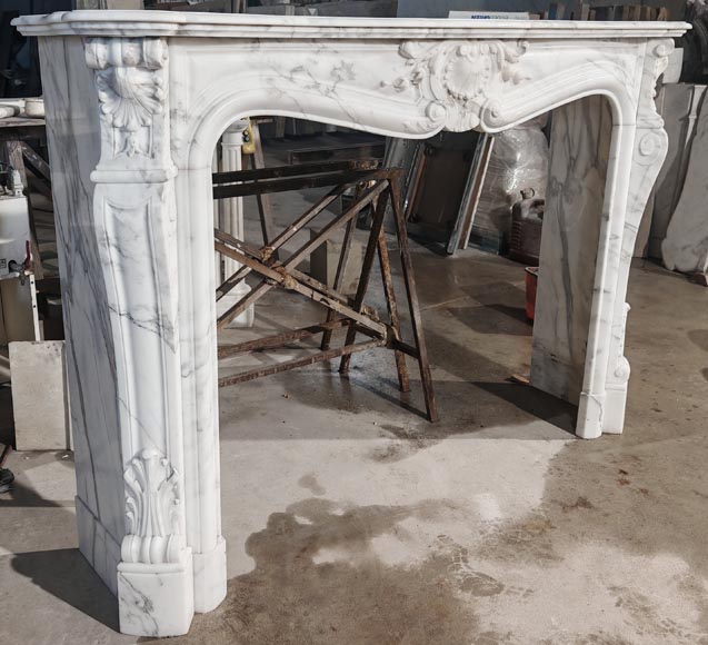 Large Louis XV style fireplace in Arabescato marble, decorated with shells-4