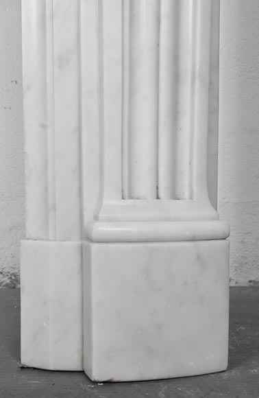 Louis XVI style fireplace in Carrara marble, slightly curved Louis XVI style fireplace in Carrara marble, slightly curved-9