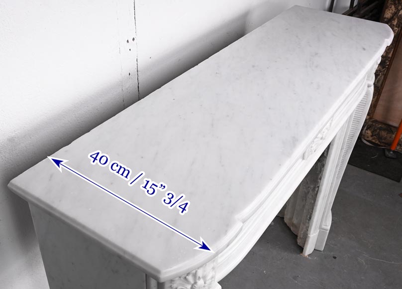 Louis XVI style fireplace in Carrara marble, slightly curved Louis XVI style fireplace in Carrara marble, slightly curved-10